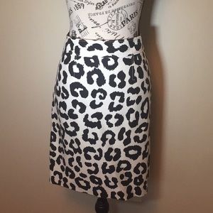 LOFT skirt with black & white print